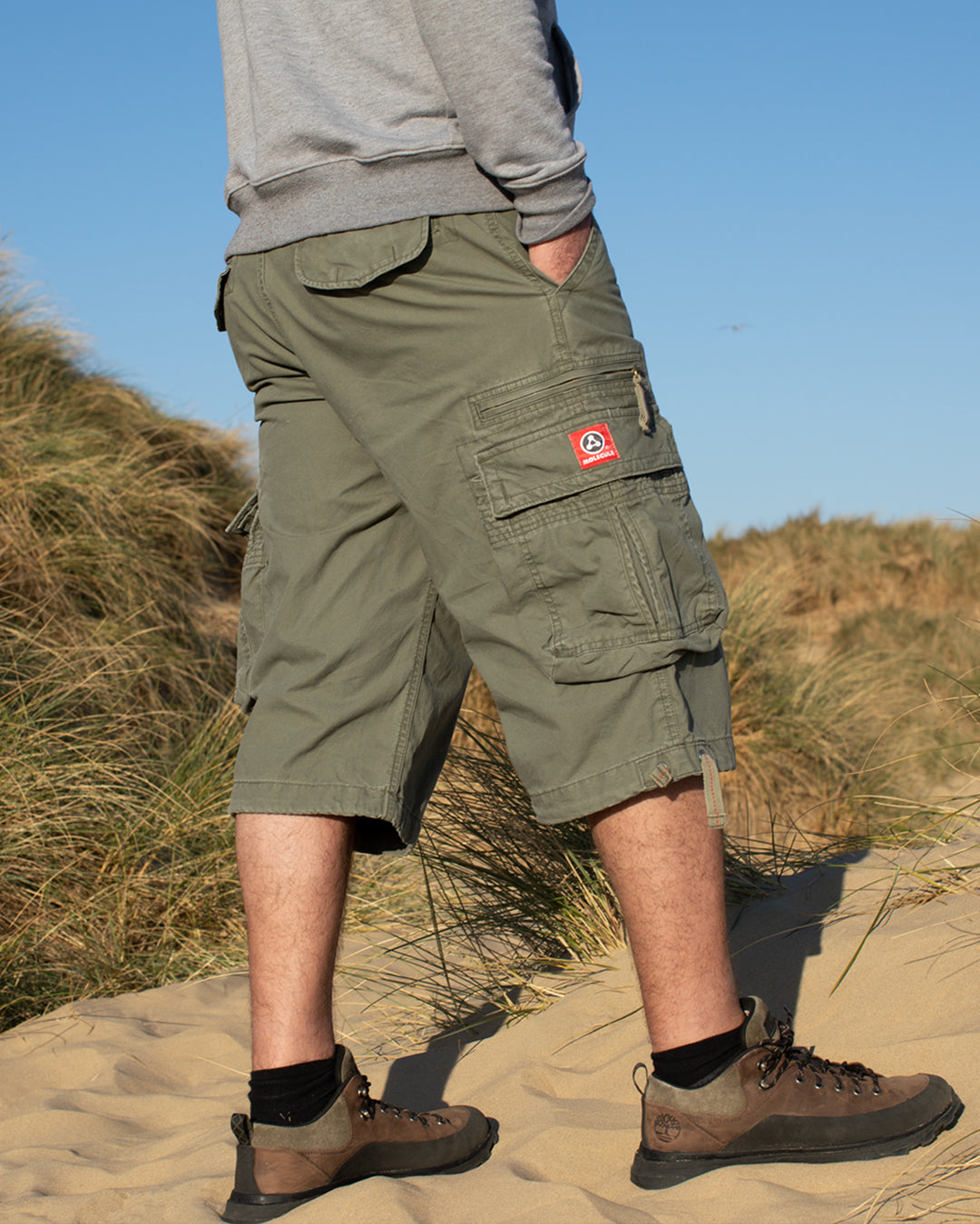 Molecule Cargo Shorts 3/4 Length Green