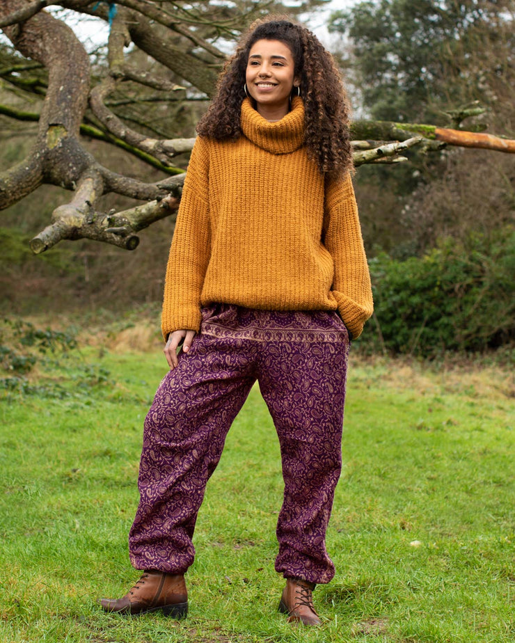 https://blackpearlshop.co.uk/cdn/shop/products/boho-hippie-trousers-yeti-02-purple-front_740x.jpg?v=1668788578